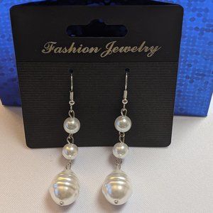 SILVER HOOK TRI-PEARL DESIGNER EARRINGS women's OS